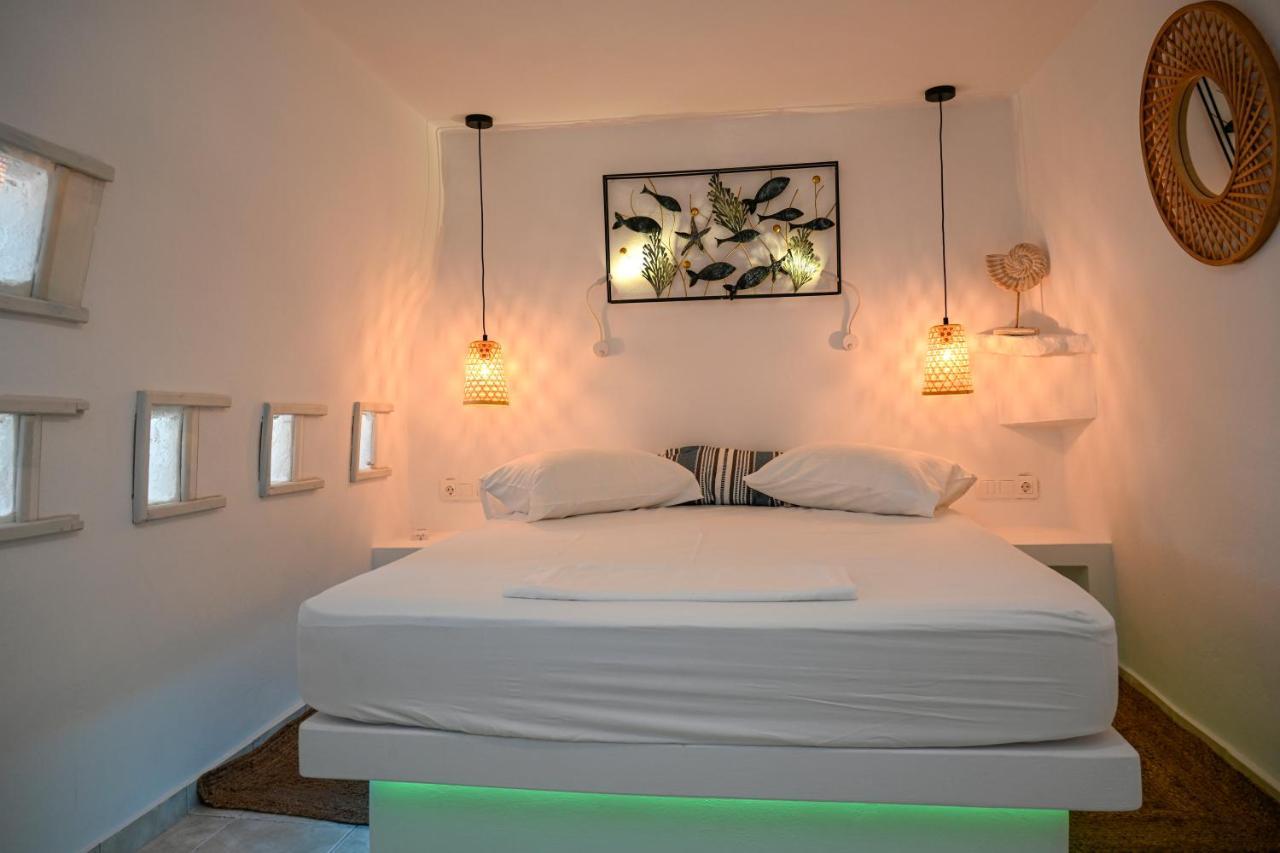 Kleris Apartments 8 Tínos 外观 照片