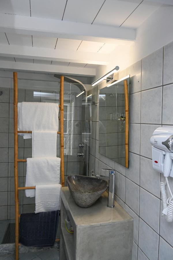 Kleris Apartments 8 Tínos 外观 照片